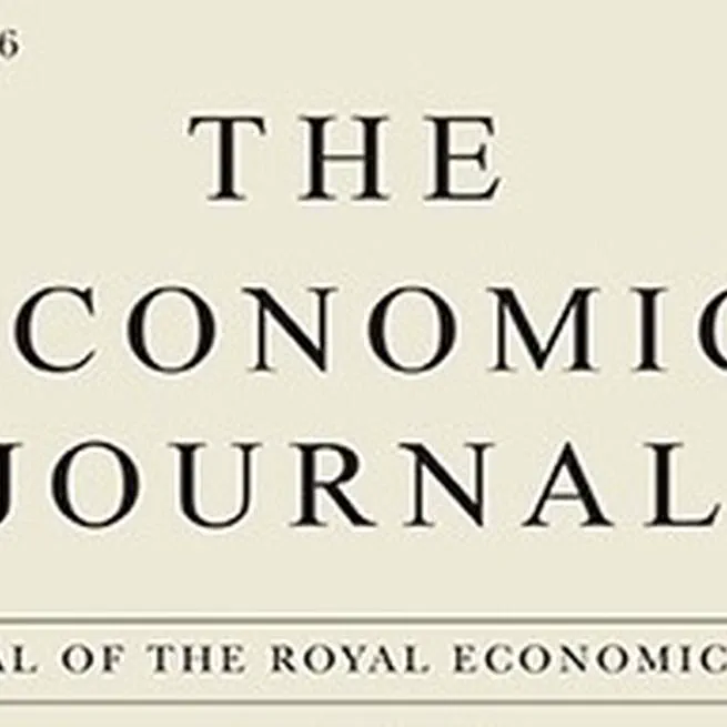 Persuadable or Dissuadable Altruists? The Impact of Information of Recipient Characteristics on Giving