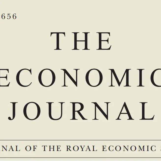 Persuadable or Dissuadable Altruists? The Impact of Information of Recipient Characteristics on Giving