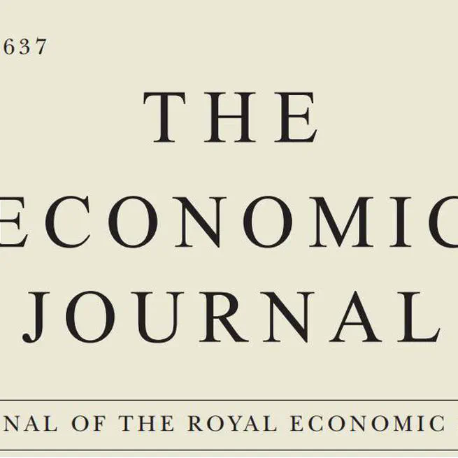 Arms Races and Conflict: Experimental Evidence