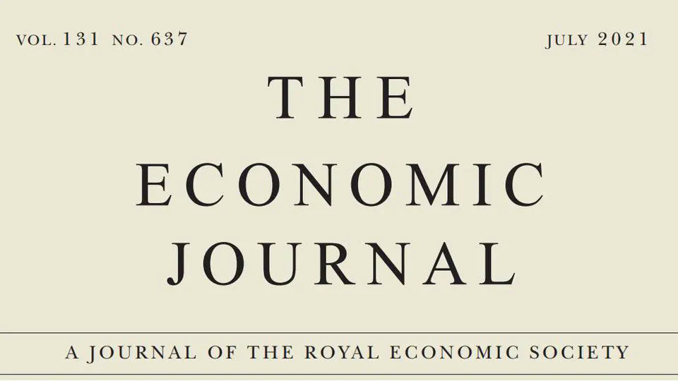 Arms Races and Conflict: Experimental Evidence
